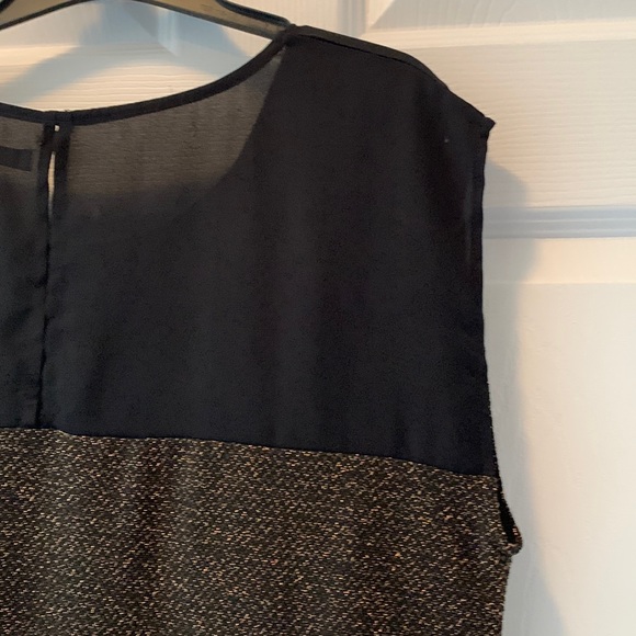 SIGNATURE by REITMANS sleeveless black and gold top - Picture 7 of 9